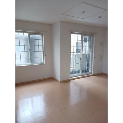 ナリッシュ 101【管理NO：1-016032701-01010】 ★家具家電は申し込み後に搬入します★ ★2026年10月中旬入居可能★の物件画像
