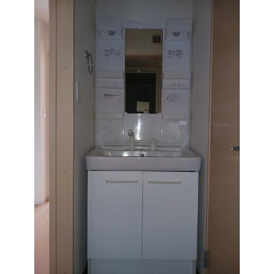 プリムラⅢ 103【管理NO：1-017357503-01030】 ★家具家電は申し込み後に搬入します★ ★2026年11月中旬入居可能★の物件画像