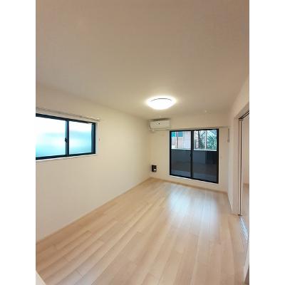 ラルース　Ｂ 201【管理NO：1-027337602-02010】 ★家具家電は申し込み後に搬入します★ ★2026年11月中旬入居可能★の物件画像
