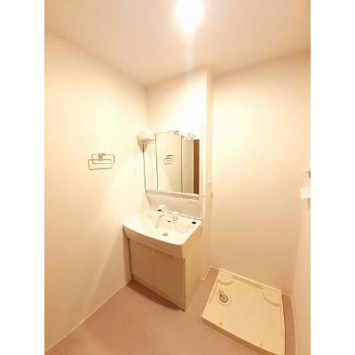 ドリームワークス　八番館 102【管理NO：1-026577701-01020】 ★家具家電は申し込み後に搬入します★ ★2026年11月中旬入居可能★の物件画像