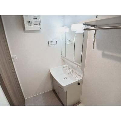 フェリシア南小泉 102【管理NO：1-028090301-01020】 ★家具家電は申し込み後に搬入します★ ★2026年10月下旬入居可能★の物件画像