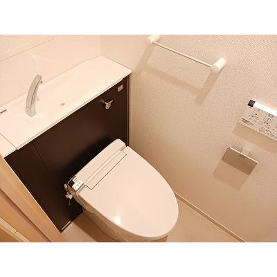 イースト　アヴェニュー 201【管理NO：1-020666801-02010】 ★家具家電は申し込み後に搬入します★ ★2026年11月上旬入居可能★の物件画像