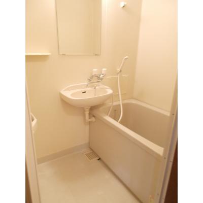 ユリカハイツ　Ⅱ 205【管理NO：1-003280901-02050】 ★家具家電は申し込み後に搬入します★の物件画像