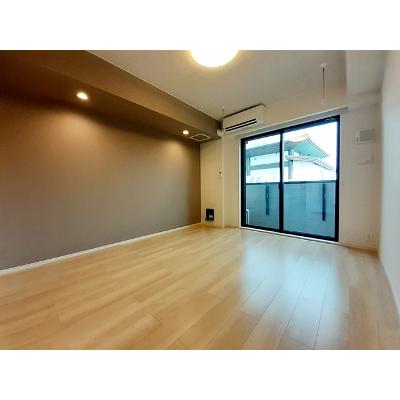 サニーサイドシーズン 103【管理NO：1-027377601-01030】 ★家具家電は申し込み後に搬入します★ ★2026年11月中旬入居可能★の物件画像