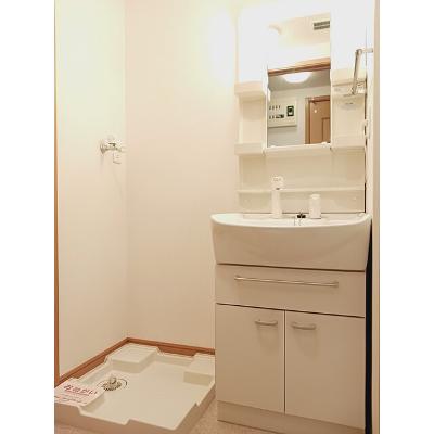 プロムナードＢ 103【管理NO：1-014242502-01030】 ★家具家電は申し込み後に搬入します★ ★2026年11月上旬入居可能★の物件画像