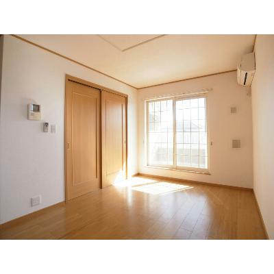 カン・カーロ　Ⅱ 201【管理NO：1-013615402-02010】 ★家具家電は申し込み後に搬入します★ ★2026年11月上旬入居可能★の物件画像