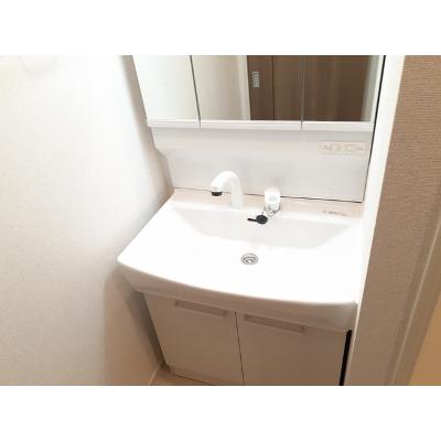 レイブンクロー 204【管理NO：1-026630103-02040】 ★家具家電は申し込み後に搬入します★ ★2026年11月中旬入居可能★の物件画像