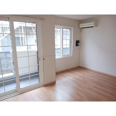 エリオット 102【管理NO：1-015724501-01020】 ★家具家電は申し込み後に搬入します★ ★2026年11月中旬入居可能★の物件画像