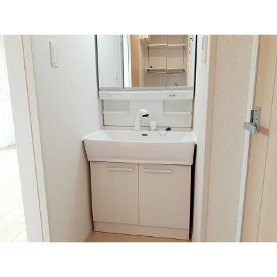 アンフィニ佐久平 101【管理NO：1-024340401-01010】 ★家具家電は申し込み後に搬入します★ ★2026年10月下旬入居可能★の物件画像