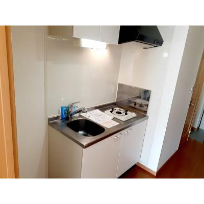パインプラザ 101【管理NO：1-014315401-01010】 ★家具家電は申し込み後に搬入します★ ★2026年10月中旬入居可能★の物件画像