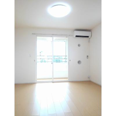 カーサ　エ　フレスコＳ 202【管理NO：1-020438201-02020】 ★家具家電は申し込み後に搬入します★ ★2026年11月上旬入居可能★の物件画像