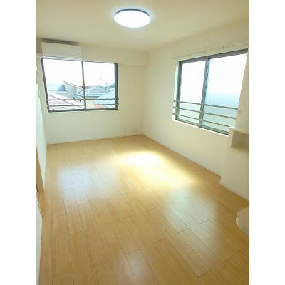 サザンボランチ 302【管理NO：1-024219601-03020】 ★家具家電は申し込み後に搬入します★ ★2026年10月中旬入居可能★の物件画像