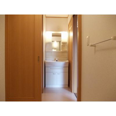 パーシモンⅡ 101【管理NO：1-013520402-01010】 ★家具家電は申し込み後に搬入します★ ★2026年11月上旬入居可能★の物件画像