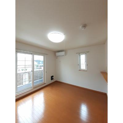 メンフィス 203【管理NO：1-014085301-02030】 ★家具家電は申し込み後に搬入します★ ★2026年11月中旬入居可能★の物件画像