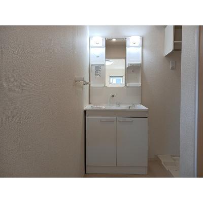 アルファ　カエリー 101【管理NO：1-021403501-01010】 ★家具家電は申し込み後に搬入します★の物件画像