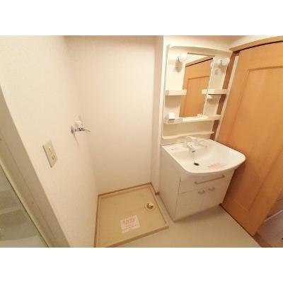 エスポワール　ジェイ 201【管理NO：1-013229501-02010】 ★家具家電は申し込み後に搬入します★ ★2026年11月上旬入居可能★の物件画像