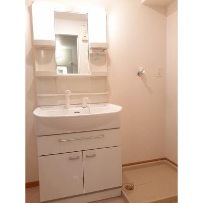 ルピナス　Ａ棟 203【管理NO：1-012546501-02030】 ★家具家電は申し込み後に搬入します★ ★2026年11月下旬入居可能★の物件画像
