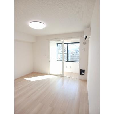 ソラーナ 102【管理NO：1-027851801-01020】 ★家具家電は申し込み後に搬入します★ ★2026年11月中旬入居可能★の物件画像