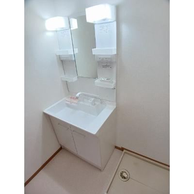 リヴィエールＴ 103【管理NO：1-012683701-01030】 ★家具家電は申し込み後に搬入します★ ★2026年11月上旬入居可能★の物件画像