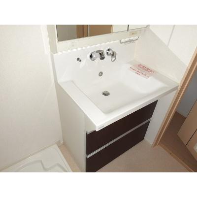 バンブー　ワン 201【管理NO：1-020526101-02010】 ★家具家電は申し込み後に搬入します★ ★2026年11月上旬入居可能★の物件画像