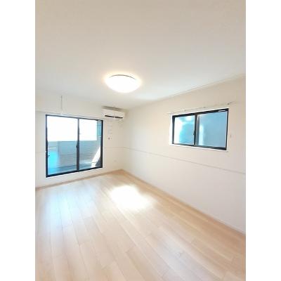 フィオーレⅡ 201【管理NO：1-026289802-02010】 ★家具家電は申し込み後に搬入します★ ★2026年10月中旬入居可能★の物件画像