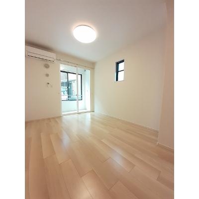 パイン　ビレッジ 101【管理NO：1-025629201-01010】 ★家具家電は申し込み後に搬入します★ ★2026年10月下旬入居可能★の物件画像