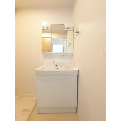 パイン　ビレッジ 101【管理NO：1-025629201-01010】 ★家具家電は申し込み後に搬入します★ ★2026年10月下旬入居可能★の物件画像