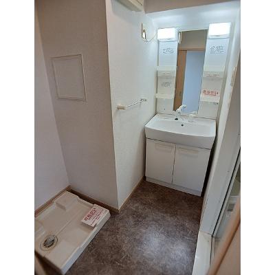 グランソレイユ 303【管理NO：1-016859001-03030】 ★家具家電は申し込み後に搬入します★の物件画像