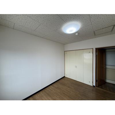 POROKARI旭川1条通Cエアコン/駐車場有/複数室の物件画像