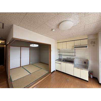POROKARI旭川1条通F/エアコン/駐車場有/複数室の物件画像