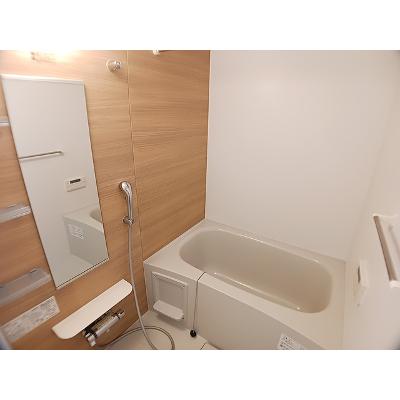 ユパ 203【管理NO：1-023980801-02030】 ★家具家電は申し込み後に搬入します★の物件画像