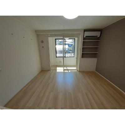 ロークアル 101【管理NO：1-027514401-01010】 ★家具家電は申し込み後に搬入します★ ★2026年12月中旬入居可能★の物件画像