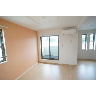 エトワール 203【管理NO：1-023518701-02030】 ★家具家電は申し込み後に搬入します★ ★2026年11月中旬入居可能★の物件画像