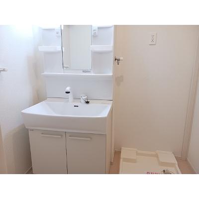 Ｇｒｉｎｄ　Ｈｉｌｌｓ 205【管理NO：1-021323401-02040】 ★家具家電は申し込み後に搬入します★の物件画像