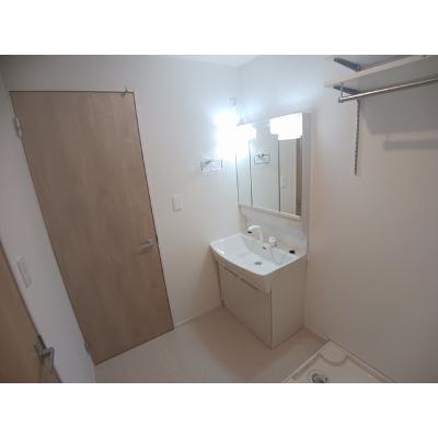 ローレル　カルム 103【管理NO：1-027615601-01030】 ★家具家電は申し込み後に搬入します★ ★2026年11月中旬入居可能★の物件画像
