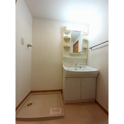エヴァー・グリーン 102【管理NO：1-011899901-01020】 ★家具家電は申し込み後に搬入します★ ★2026年11月中旬入居可能★の物件画像