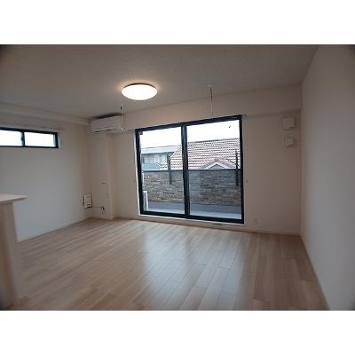 プラシード 301【管理NO：1-028627801-03010】 ★家具家電は申し込み後に搬入します★の物件画像