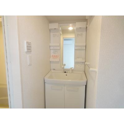 モデッサⅢ１０３７ 201【管理NO：1-019079301-02010】 ★家具家電は申し込み後に搬入します★ ★2026年11月中旬入居可能★の物件画像