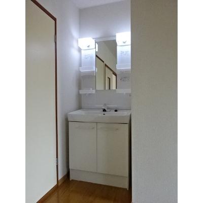 トラッドハイツ柏崎 101【管理NO：1-004662201-01010】 ★家具家電は申し込み後に搬入します★ ★2026年11月中旬入居可能★の物件画像