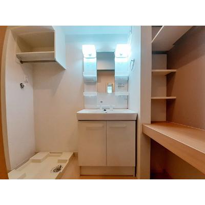 プリム・ローズ 103【管理NO：1-023370701-01030】 ★家具家電は申し込み後に搬入します★ ★2026年11月中旬入居可能★の物件画像