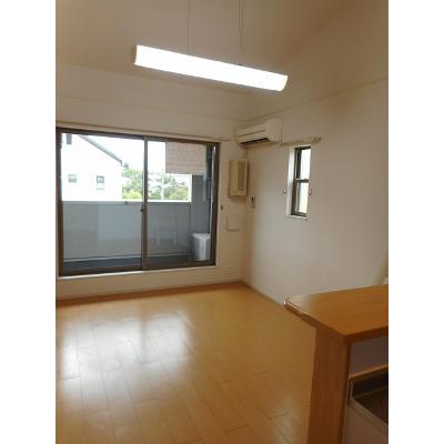 リバーサイド・ヴィラ 203【管理NO：1-017186601-02030】 ★家具家電は申し込み後に搬入します★ ★2026年11月下旬入居可能★の物件画像