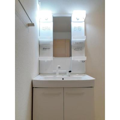 ロムポー 201【管理NO：1-019411301-02010】 ★家具家電は申し込み後に搬入します★ ★2026年10月中旬入居可能★の物件画像