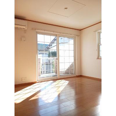 ソレアード 101【管理NO：1-013079601-01010】 ★家具家電は申し込み後に搬入します★ ★2026年11月上旬入居可能★の物件画像