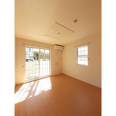 ヘマソラールＡ 102【管理NO：1-018133901-01020】 ★家具家電は申し込み後に搬入します★の物件画像