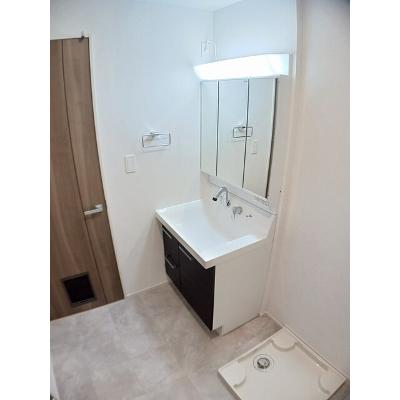 アテン 102【管理NO：1-028226401-01020】 ★家具家電は申し込み後に搬入します★ ★2026年10月中旬入居可能★の物件画像