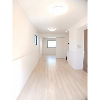 アテン 101【管理NO：1-028226401-01010】 ★家具家電は申し込み後に搬入します★ ★2026年10月中旬入居可能★の物件画像