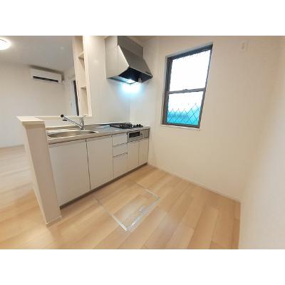ロリエⅡ 102【管理NO：1-026489701-01020】 ★家具家電は申し込み後に搬入します★ ★2026年11月中旬入居可能★の物件画像