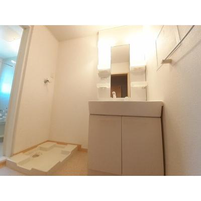 フィオーレ　Ⅰ 201【管理NO：1-015486201-02010】 ★家具家電は申し込み後に搬入します★ ★2026年11月中旬入居可能★の物件画像