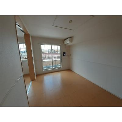 クリスタルコート 203【管理NO：1-017792901-02030】 ★家具家電は申し込み後に搬入します★ ★2026年10月中旬入居可能★の物件画像