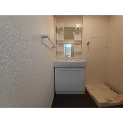 クリスタルコート 203【管理NO：1-017792901-02030】 ★家具家電は申し込み後に搬入します★ ★2026年10月中旬入居可能★の物件画像